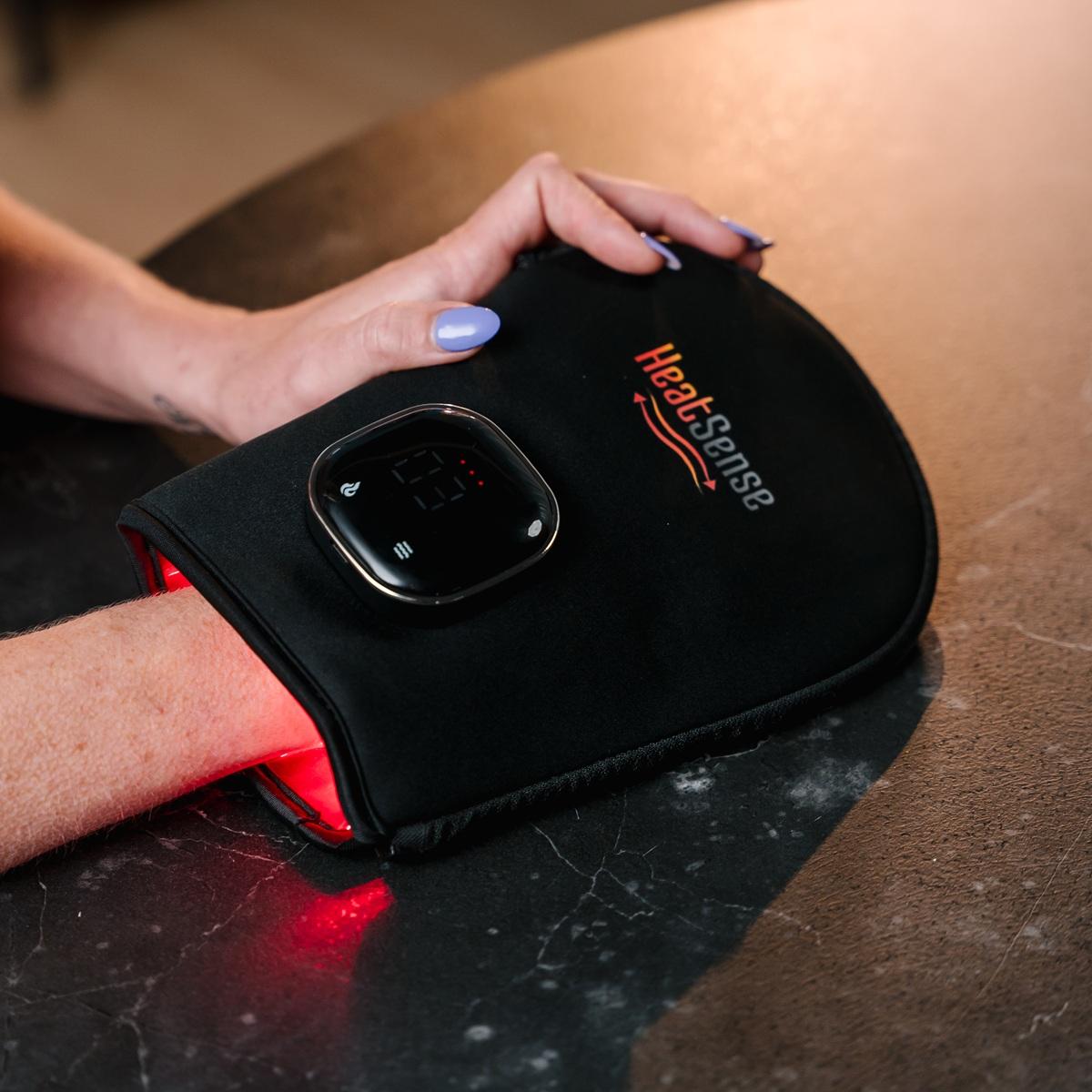 Ljusterapihandske från Heat Sense med lysdioder för fingrar och handled